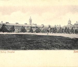 ac4990 - GB  -  VINTAGE POSTCARD:  Netley HAMPSHIRE