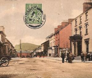 ac5022 - GB  -  VINTAGE POSTCARD: Portmadoc, High Street - 1912  WALES