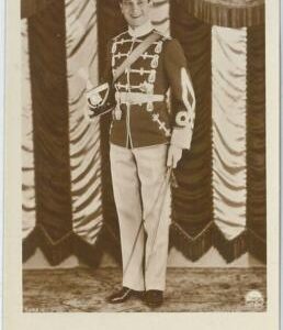 61854 - VINTAGE POSTCARD - CINEMA, Maurice Chevalier