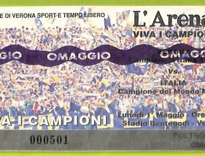 C2556- Vecchio BIGLIETTO PARTITA CALCIO 1985 VERONA