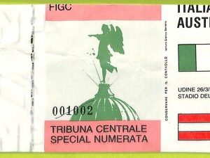 C2560- Vecchio BIGLIETTO PARTITA CALCIO 1986 ITALIA VS AUSTRIA
