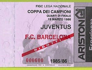 C2569- Vecchio BIGLIETTO PARTITA CALCIO 1985-1986 JUVENTUS VS FC BARCELONA