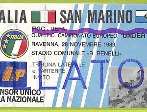 C2613- Vecchio BIGLIETTO PARTITA CALCIO 1989 ITALIA VS SAN MARINO