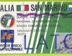 C2614- Vecchio BIGLIETTO PARTITA CALCIO 1989 ITALIA VS SAN MARINO