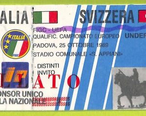 C2618- Vecchio BIGLIETTO PARTITA CALCIO 1989 ITALIA VS SVIZZERA