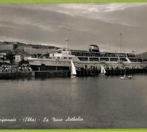 af7305 - ITALY - VINTAGE POSTCARD  - 1957 -  SHIP "Aethalia" NAVI Portoferraio