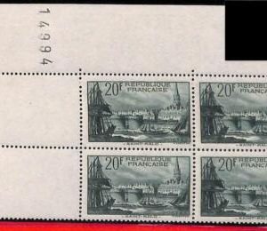94864a - FRANCE - STAMPS -  Yvert #  394a - CORNER block of 4  - Control Number