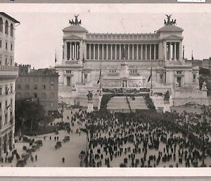 ab0505 - CARTOLINA D'EPOCA - ROMA Città : Il Monumento a Vittorio Emanuele II