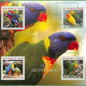 A2339 - NIGER - FEHLER - MISPERF Briefmarkenbogen 2014 Papageien. VÖGEL