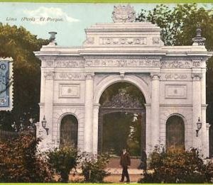 24957  - PERU  -  Vintage Postcard - Lima - El Parque