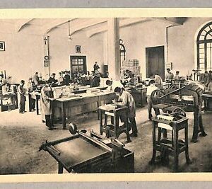 ab0289 - VINTAGE POSTKARTE - ROM Stadt: Buchbindeschule