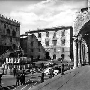 aa9810 - CARTOLINA  D'EPOCA - Perugia Città - Fontana Maggiore  1959