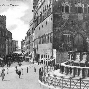 aa9827 - CARTOLINA  D'EPOCA - Perugia Città - Corso Vannucci