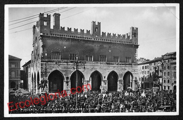 ah7408 - CARTOLINA D'EPOCA - Piacenza Città - Piazza Cavalli