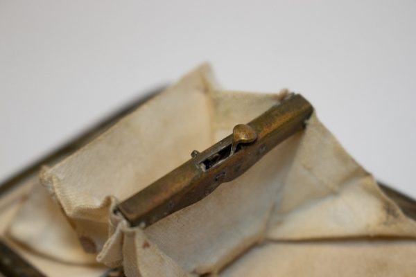 NA0178 - Piccolo Portamonete In Madreperla E Metallo - immagine 3