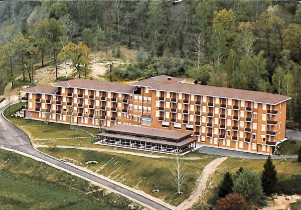 ab4933  -  CARTOLINA  D'EPOCA -  Varese Provincia  :  BARASSO 1985