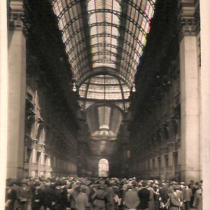 ac3729 - CARTOLINA  D'EPOCA - Milano Città - Galleria V.E.