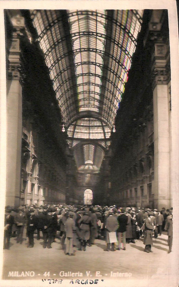 ac3729 - CARTOLINA  D'EPOCA - Milano Città - Galleria V.E.