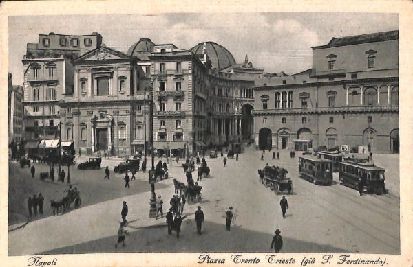 ab7917 -  CARTOLINA  D'EPOCA - Napoli Città  -  Piazza Trento Trieste  1932