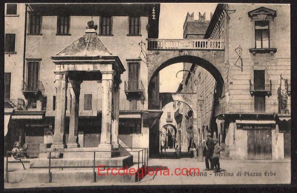 ae2960 - CARTOLINA  D'EPOCA - Verona Città - Piazza Erbe