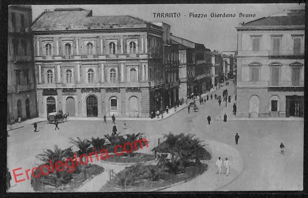 ai7382 - CARTOLINA D' EPOCA - Taranto Città - Piazza Giordano Bruno