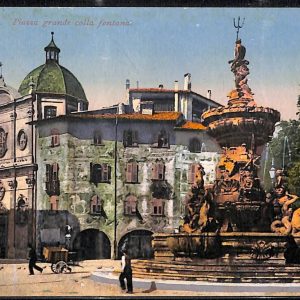 ab5483 - CARTOLINA  D'EPOCA - Trento Città : PIAZZA GRANDE COLLA FONTANA