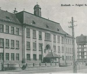 06045 -  HUNGARY - VINTAGE POSTCARD -  Szolnok
