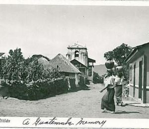17266 -GUATEMALA - VINTAGE POSTCARD - SANTIAGO ATITLAN