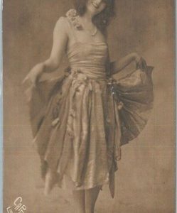 78809- VINTAGE POSTCARD - CINEMA: Actress
