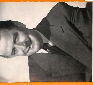 AA8433 - VINTAGE POSTCARD - CINEMA ACTOR: HANS SOHNKER