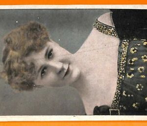AA8521- VINTAGE POSTCARD - CINEMA ACTRESS: LETTICE FAIRPAX