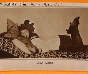 AA8515- VINTAGE POSTCARD - CINEMA ACTRESS: LISA WEISE