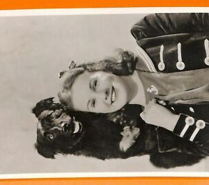 AA8346- VINTAGE POSTCARD - CINEMA ACTRESS: DEANNA DURBIN