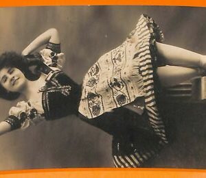 AA8420- VINTAGE POSTKARTE – KINOSCHAUSPIELERIN: GUDRUN HILDEBRANDT