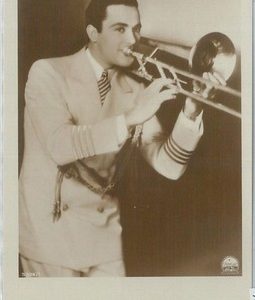 78838 - VINTAGE POSTCARD - CINEMA: Charles Rogers, Trumpets, Music