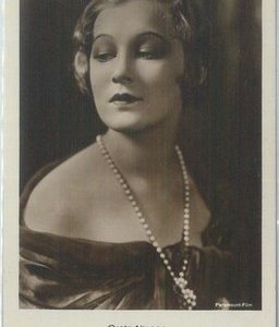 81786 - VINTAGE POSTCARD - CINEMA Actress :   GRETA NISSEN