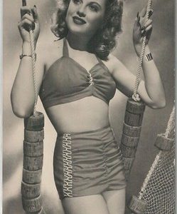 62104 - VINTAGE POSTCARD - CINEMA, Sue Randall