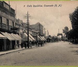 af0654 - ARGENTINA - Vintage Postcard - Ensenada, 5 Calle Republica
