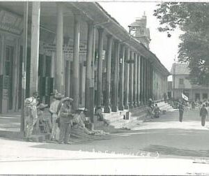 24392 - MEXICO-VINTAGE POSTCARD - MEXICO City : REAL PHOTO "PORTAL DEL MERCADO"