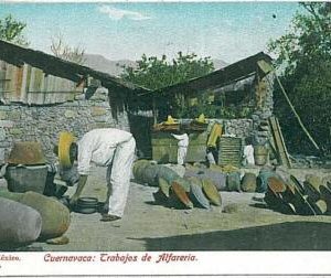 24443 -  MEXICO -  VINTAGE POSTCARD - CUERNAVACA
