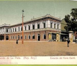 af0831 - ARGENTINA - Vintage Postcard - LA PLATA - Estacion del Ferro Carril