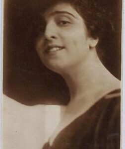 ad8888 -  VINTAGE POSTCARD - Silent CINEMA Muto  - Maria Jacobini ITALY