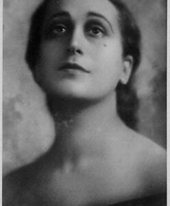 ad8824 -  VINTAGE POSTCARD - CINEMA -  Italia Almirante  - Silent Cinema