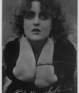 ad8957 -  VINTAGE POSTCARD - Silent CINEMA Muto  - Pina Menichelli ITALY