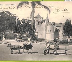 af2588 - URUGUAY - VINTAGE POSTCARD - MONTEVIDEO