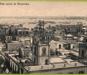 af2649 - URUGUAY - VINTAGE POSTCARD - MONTEVIDEO
