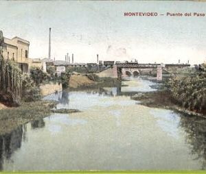 af2600 - URUGUAY - VINTAGE POSTCARD - MONTEVIDEO