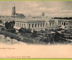 af2691  - URUGUAY - VINTAGE POSTCARD - MONTEVIDEO