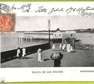 af2696  - URUGUAY - VINTAGE POSTCARD - MONTEVIDEO - Playa de Los Pocitos - 1913