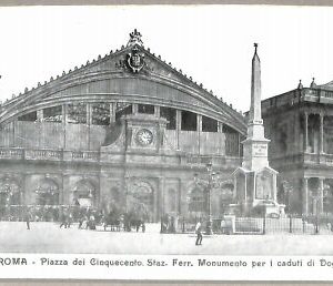 ab0402 - VINTAGE POSTKARTE - ROM Stadt: Piazza dei Cinquecento